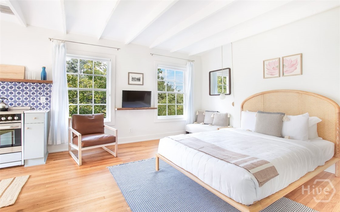 1 East Gordon Street, Unit 5 Savannah, GA 31401 - Photo 9 of 27