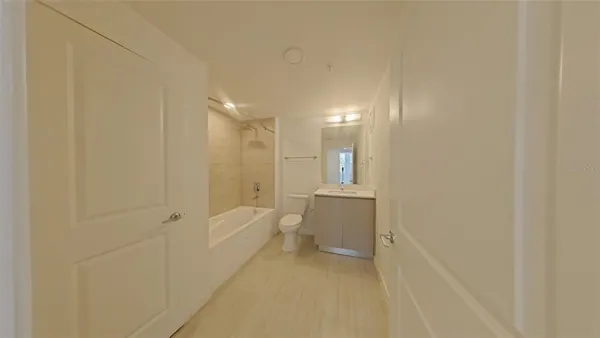 $1,900 | 5587 Millenia Boulevard, Unit 408, Orlando, FL 32839