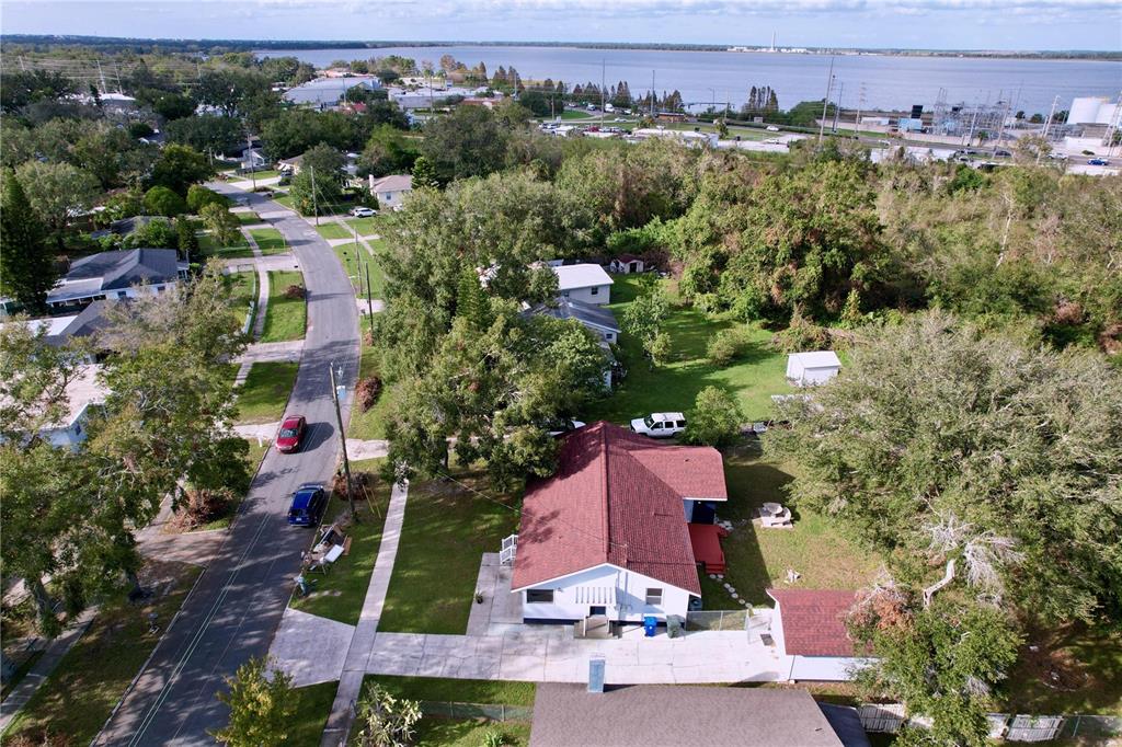 1938 East Fern Road Lakeland, FL 33801 - Photo 12 of 58 Gallery Image 12