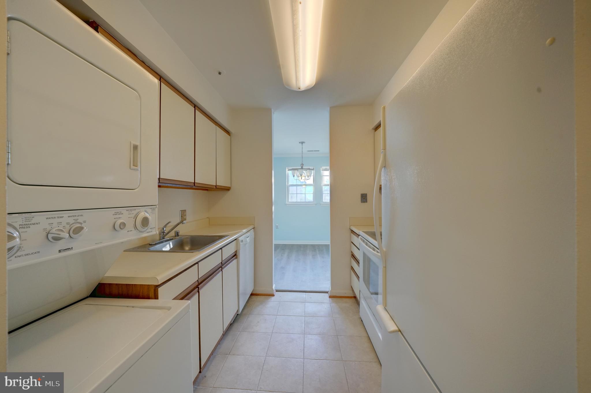 8384 Montgomery Run Road, Unit E Ellicott City, MD 21043 - Photo 13 of 32