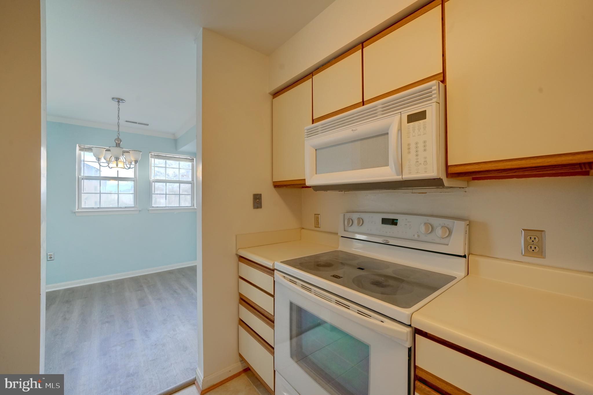 8384 Montgomery Run Road, Unit E Ellicott City, MD 21043 - Photo 16 of 32
