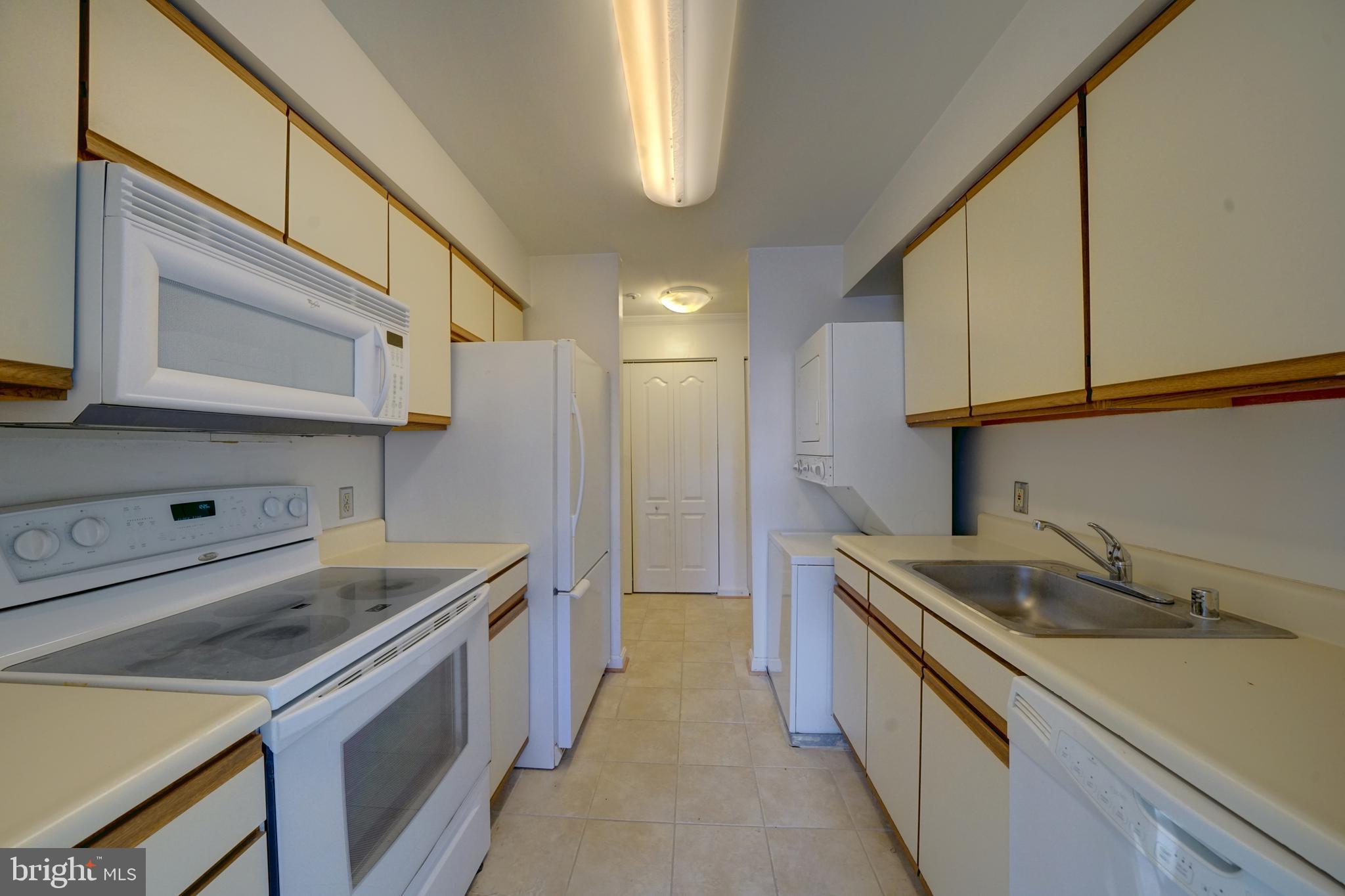 8384 Montgomery Run Road, Unit E Ellicott City, MD 21043 - Photo 10 of 32