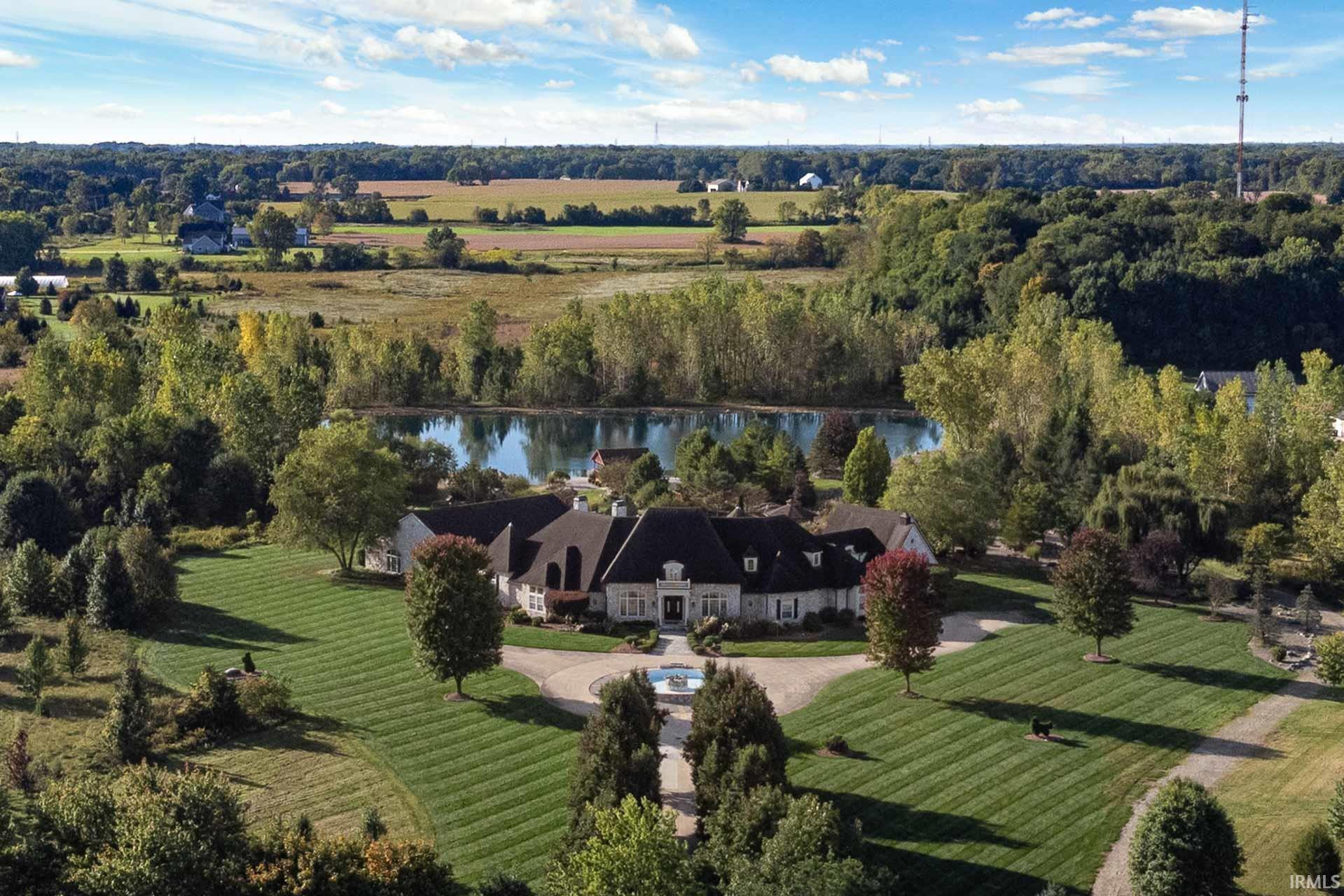 19190 Roosevelt Road South Bend, IN 46614 - Photo 3 of 36