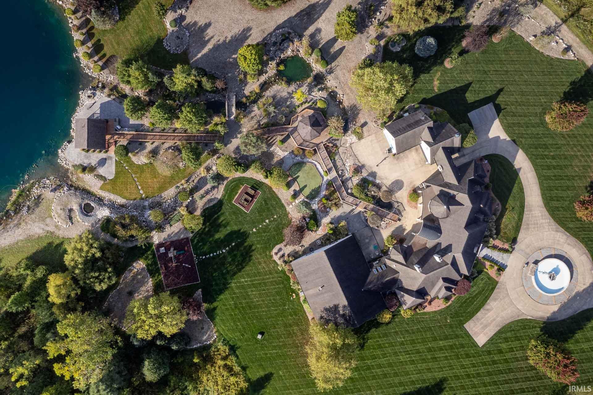 19190 Roosevelt Road South Bend, IN 46614 - Photo 5 of 36