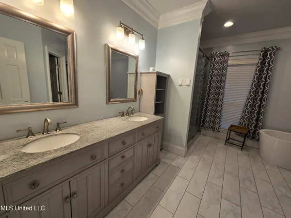 $2,700 | 408 Caribe Place North, Gulfport, MS 39507