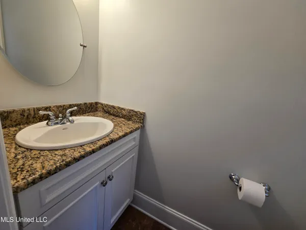 $2,700 | 408 Caribe Place North, Gulfport, MS 39507