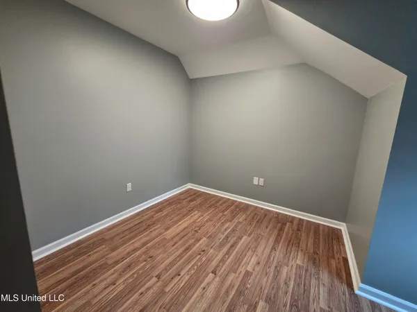 $2,700 | 408 Caribe Place North, Gulfport, MS 39507