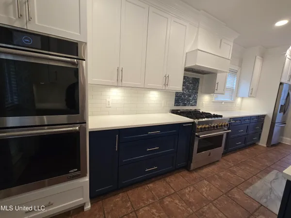 $2,700 | 408 Caribe Place North, Gulfport, MS 39507