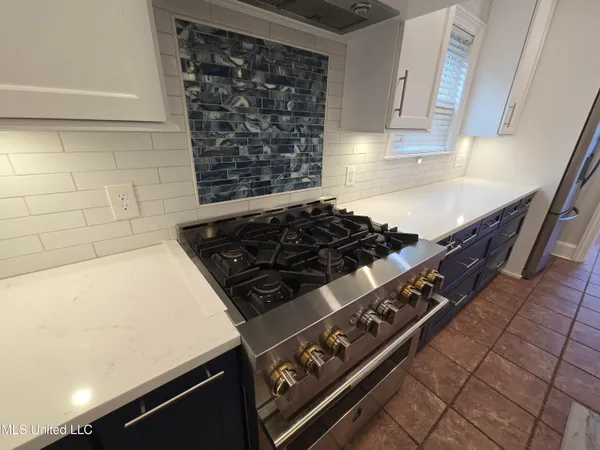 $2,700 | 408 Caribe Place North, Gulfport, MS 39507