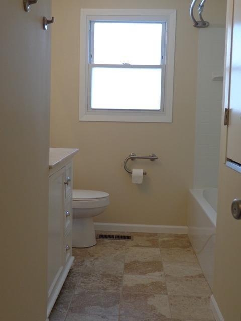 731 North Indiana Street Griffith, IN 46319 - Photo 6 of 10 480x640