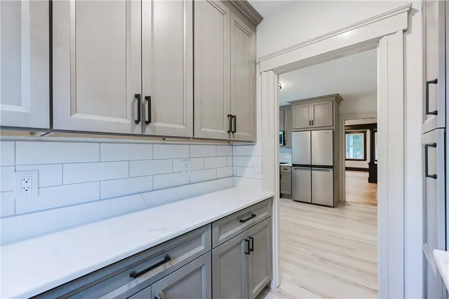 $2,700 | 65 Burton Street, Unit 2, Bristol, RI 02809