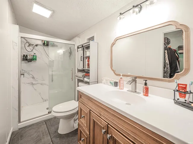 $219,000 | 8874 South Meadow Lane, Owensville, IN 47665