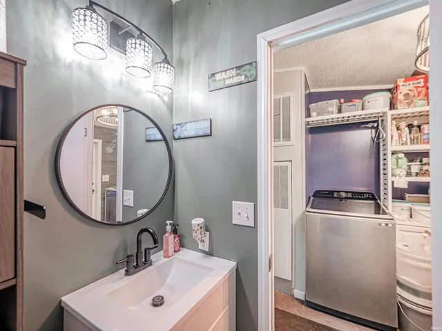 $219,000 | 8874 South Meadow Lane, Owensville, IN 47665