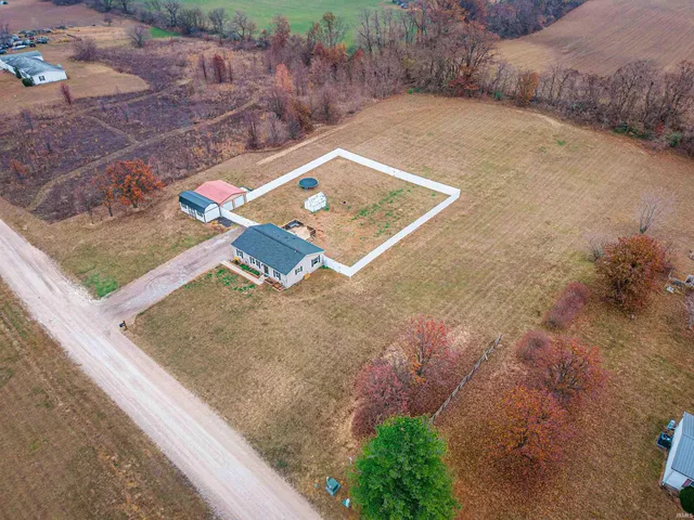 $219,000 | 8874 South Meadow Lane, Owensville, IN 47665