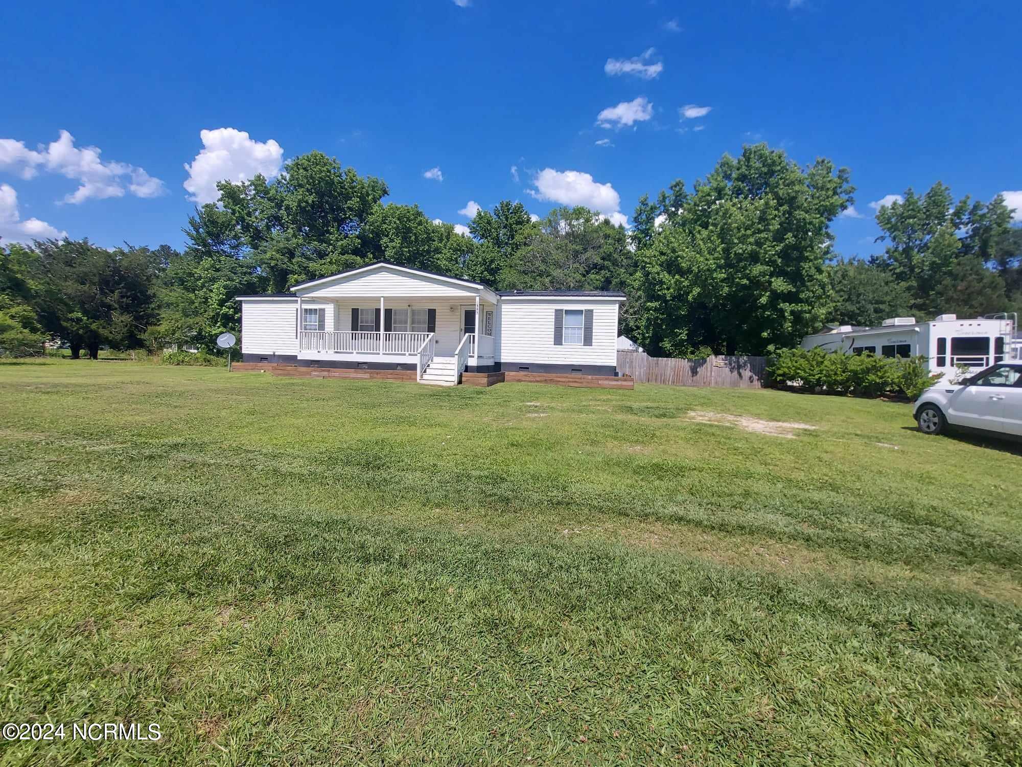 1383 Moore Town Road Rocky Point, NC 28457 - Photo 3 of 65 f387df96-74da-488f-b0fb-cf6e6ee6f7ae