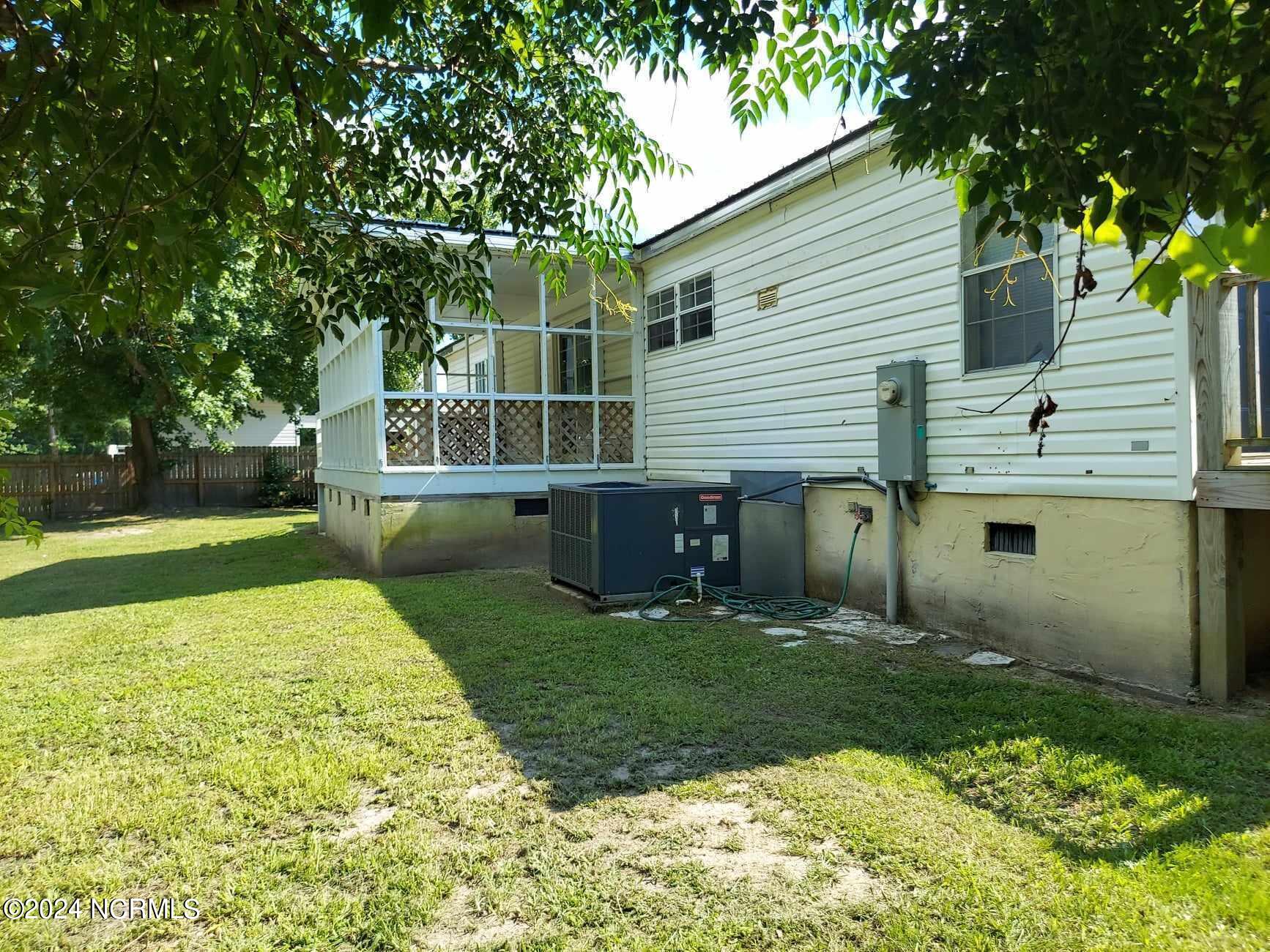 1383 Moore Town Road Rocky Point, NC 28457 - Photo 40 of 65 57389ecf-d252-4bce-b355-201aa41c01a9