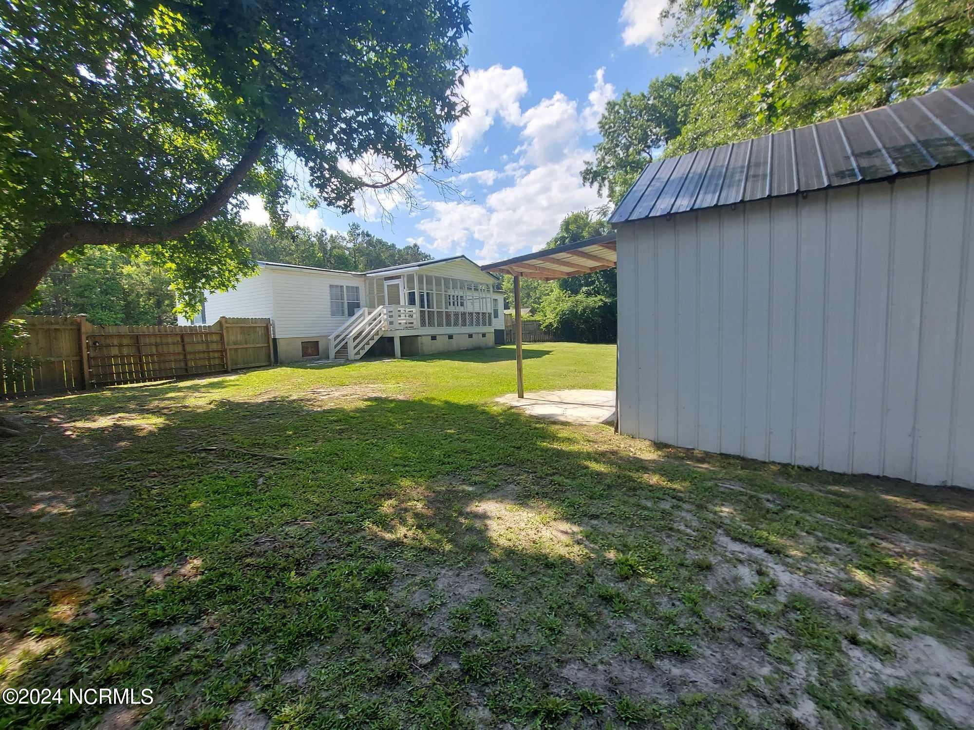 1383 Moore Town Road Rocky Point, NC 28457 - Photo 44 of 65 5dd02d19-bbb5-4a82-a7d9-aa146fcec78b