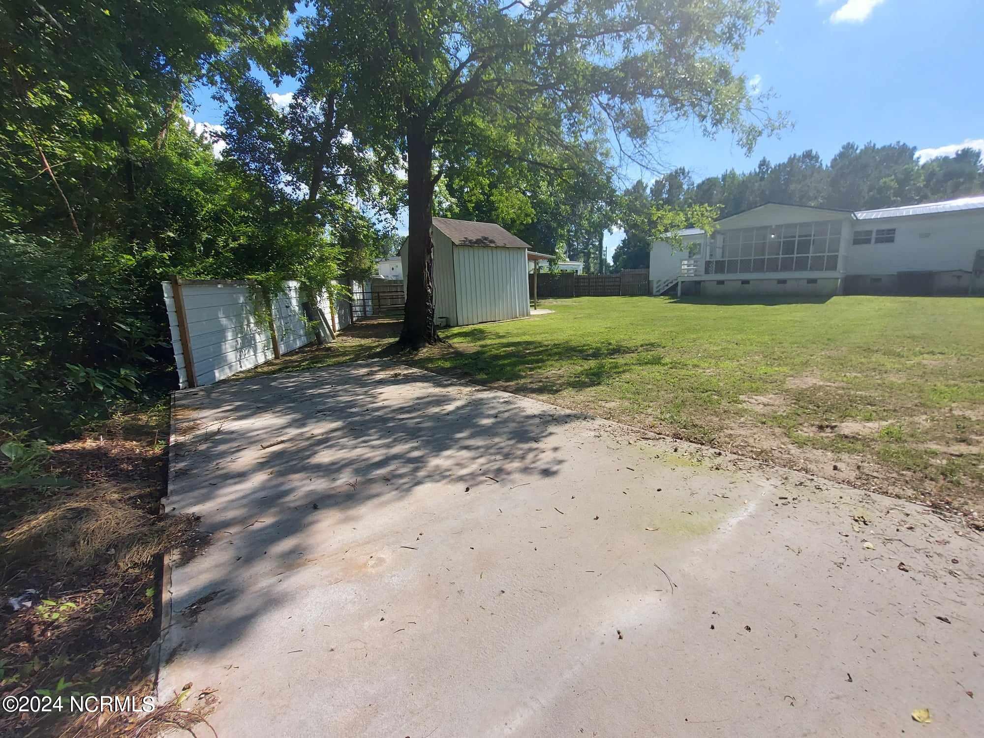 1383 Moore Town Road Rocky Point, NC 28457 - Photo 45 of 65 2adddba4-0e92-4d00-90a5-d4695aec3518