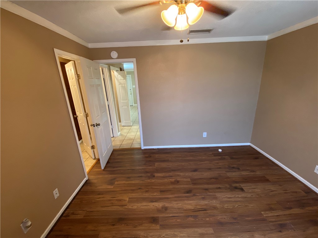 6702 Everhart Road, Unit H108 Corpus Christi, TX 78413 - Photo 12 of 19