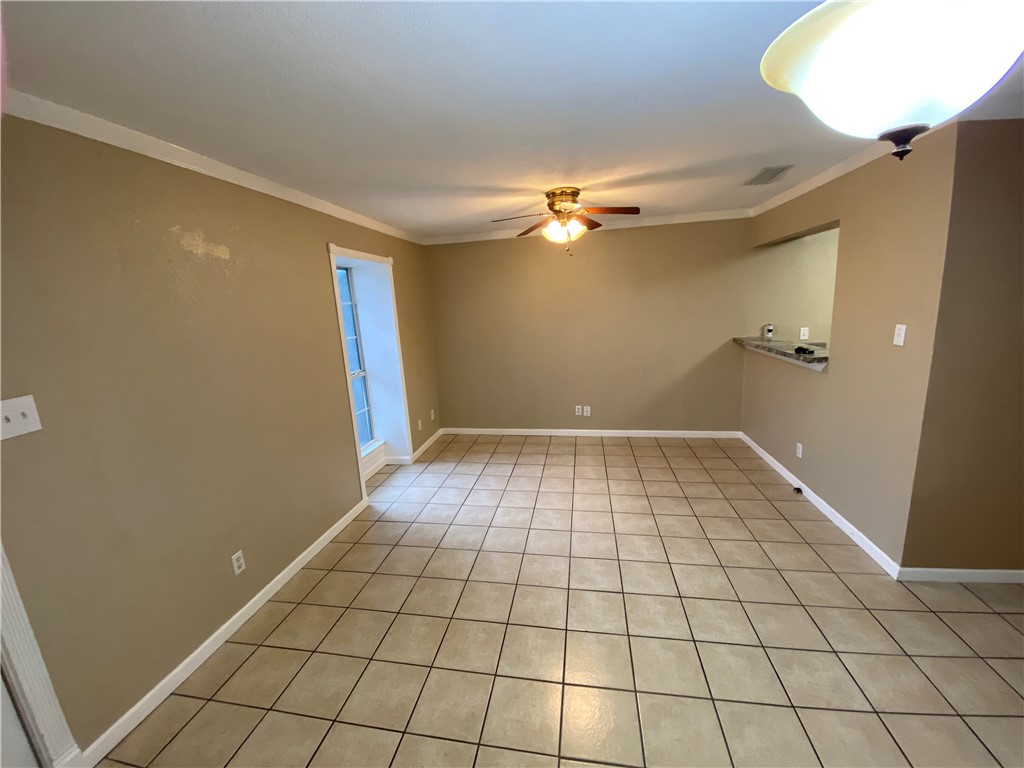 6702 Everhart Road, Unit H108 Corpus Christi, TX 78413 - Photo 3 of 19