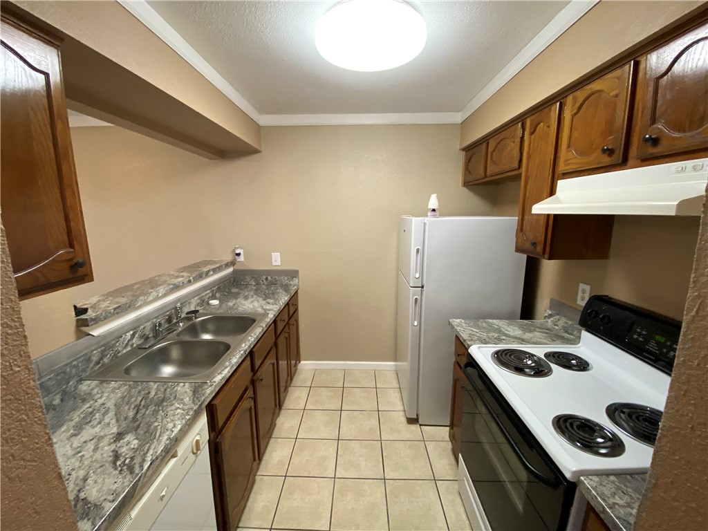 6702 Everhart Road, Unit H108 Corpus Christi, TX 78413 - Photo 6 of 19