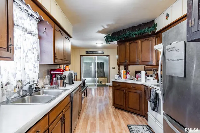 $175,000 | 902 Fairlane Drive, Marion, IL 62959