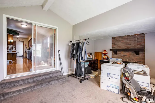 $175,000 | 902 Fairlane Drive, Marion, IL 62959