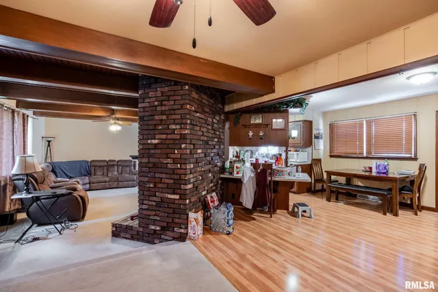 $175,000 | 902 Fairlane Drive, Marion, IL 62959