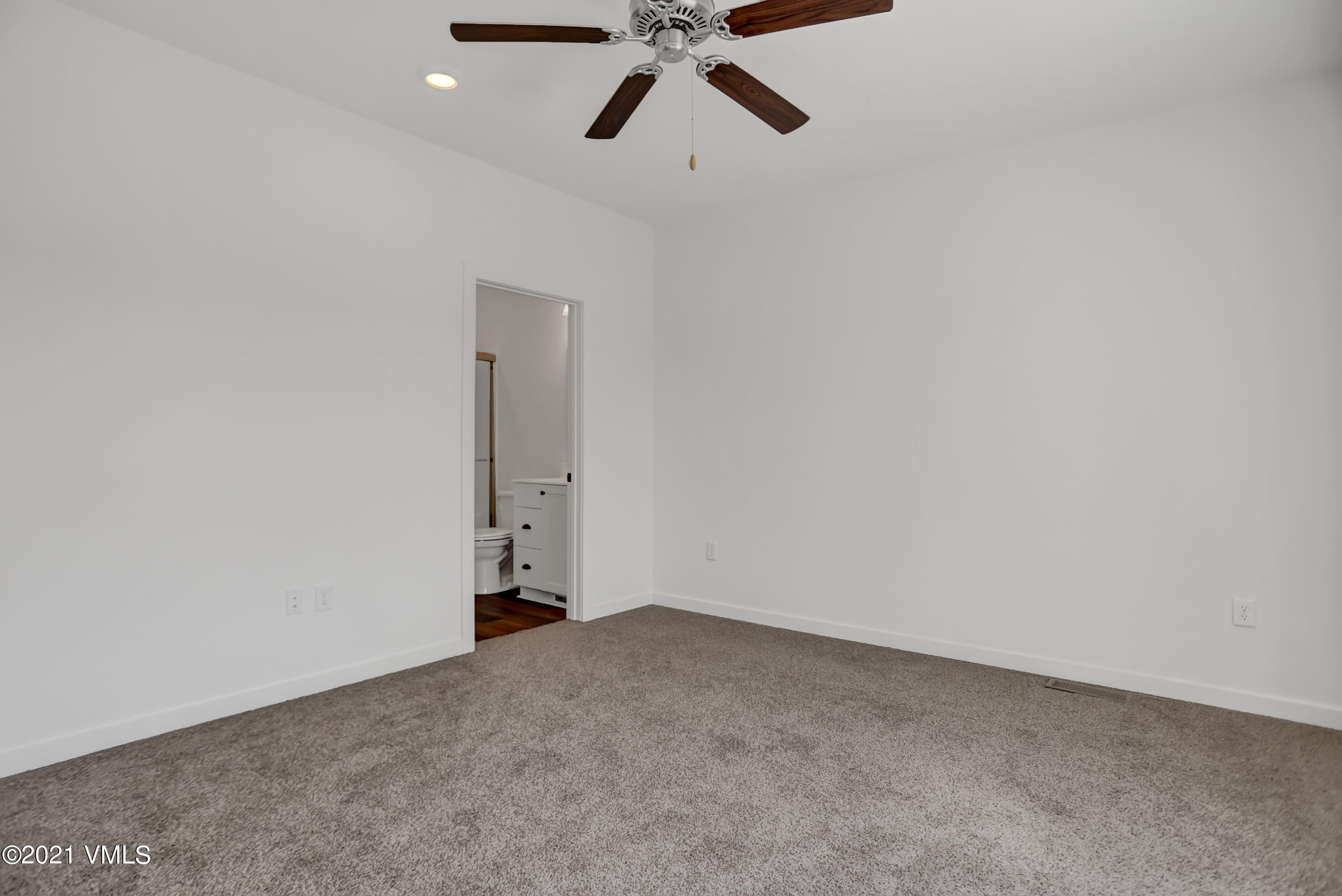 130 Bowie Road Gypsum, CO 81637 - Photo 22 of 37 Master Bedroom (5)
