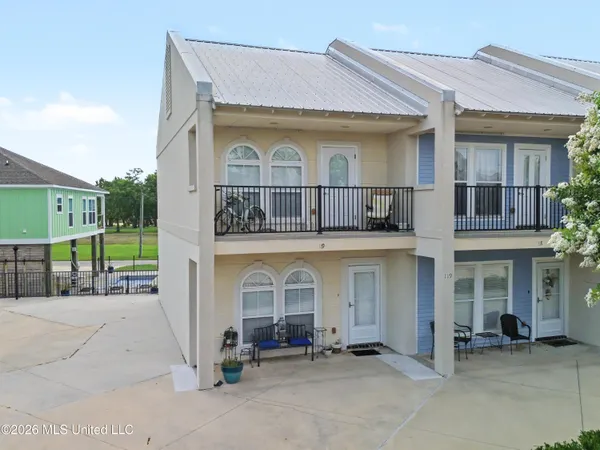 $199,999 | 548 West Beach Boulevard, Unit 119, Pass Christian, MS 39571
