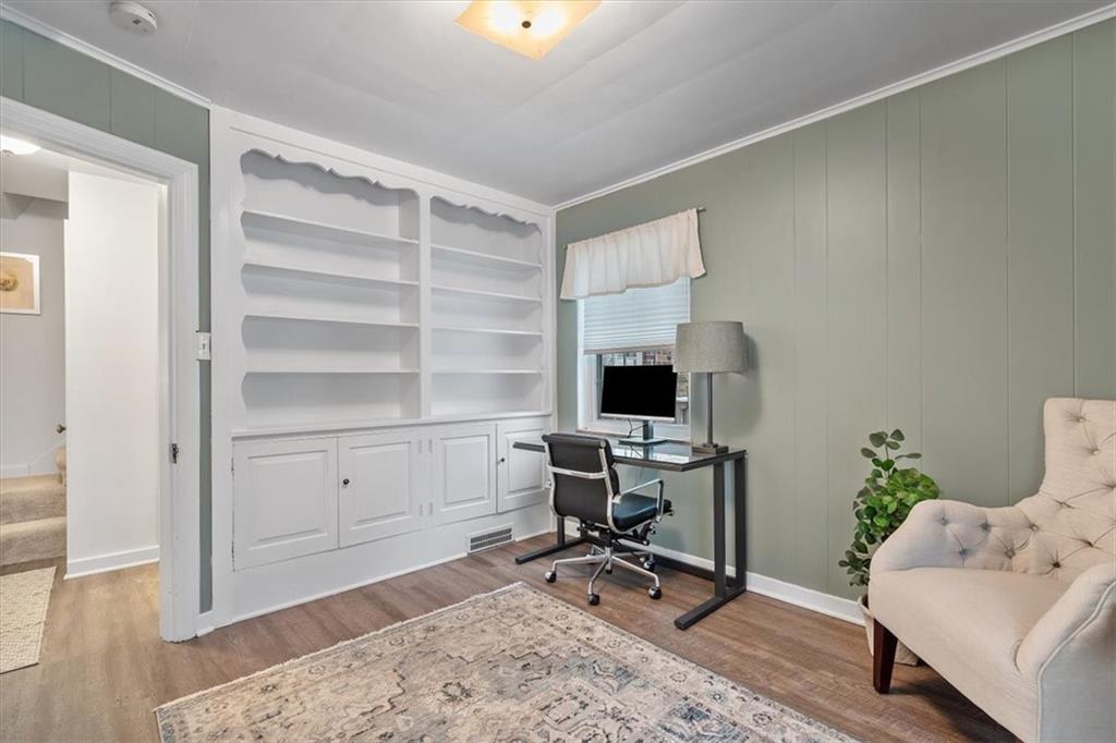 634 Rock Springs Road Pittsburgh, PA 15228 - Photo 13 of 25 Gallery Image 13