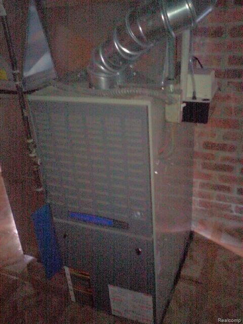 9397 Allen Road Allen Park, MI 48101 - Photo 6 of 19 Great Furnace!