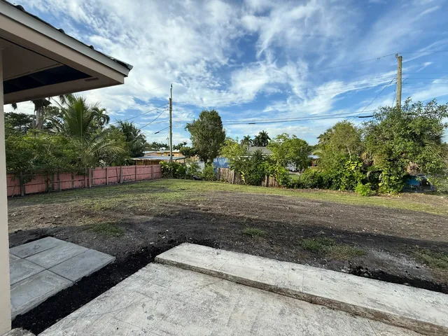 $359,000 | 217 Northwest Nw Avenue East, Belle Glade, FL 33430