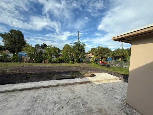 $359,000 | 217 Northwest Nw Avenue East, Belle Glade, FL 33430