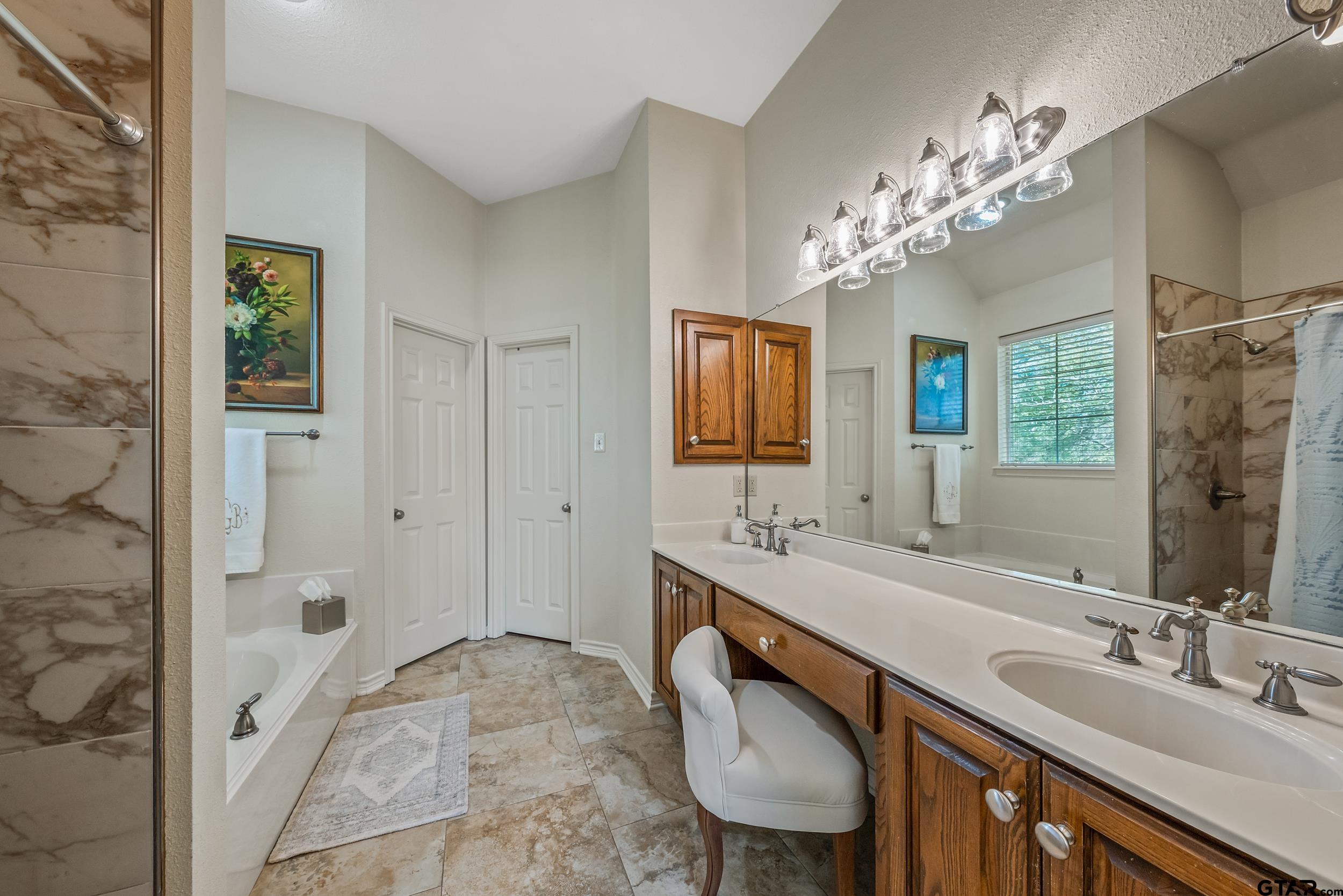 18716 Oakbrook Road Tyler, TX 75703 - Photo 23 of 44