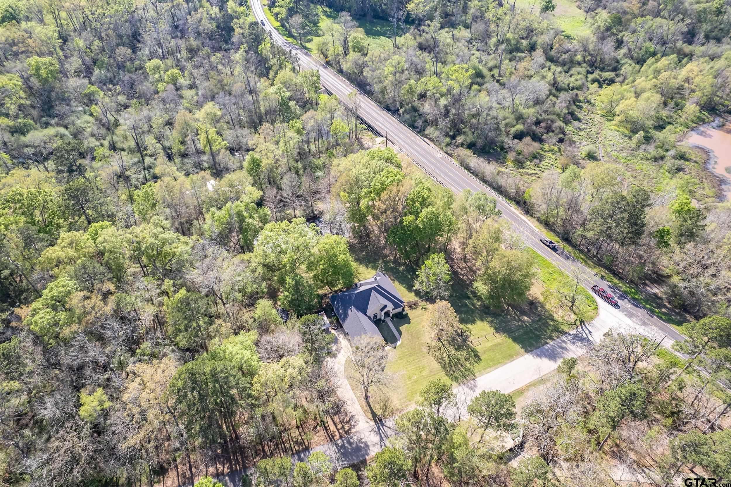 18716 Oakbrook Road Tyler, TX 75703 - Photo 6 of 44