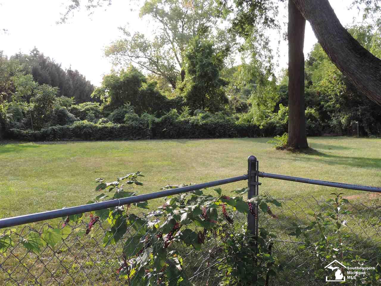 7021 Telegraph Road Temperance, MI 48182 - Photo 24 of 36