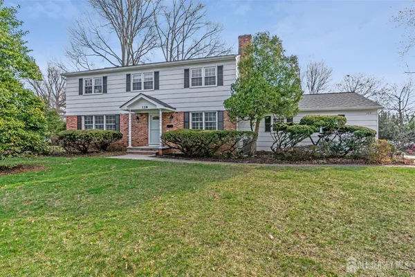 $650,000 | 128 Hazelwood Avenue, Middlesex, NJ 08846