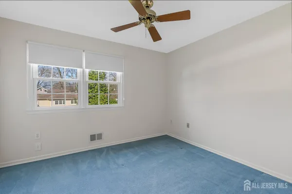 $650,000 | 128 Hazelwood Avenue, Middlesex, NJ 08846