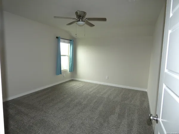 $2,100 | 10503 Pablo Way, Converse, TX 78109