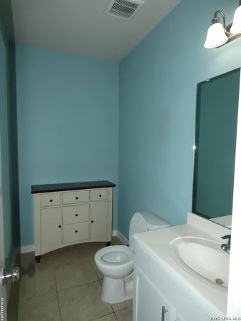 $2,100 | 10503 Pablo Way, Converse, TX 78109