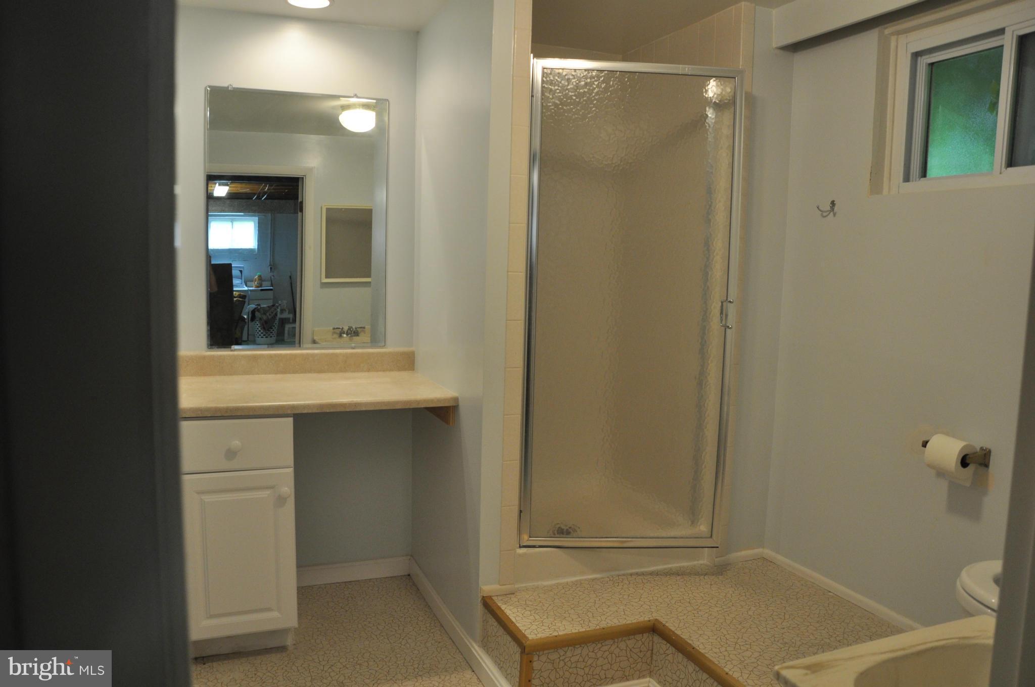 3802 Wendy Lane Silver Spring, MD 20906 - Photo 8 of 10 Bath
