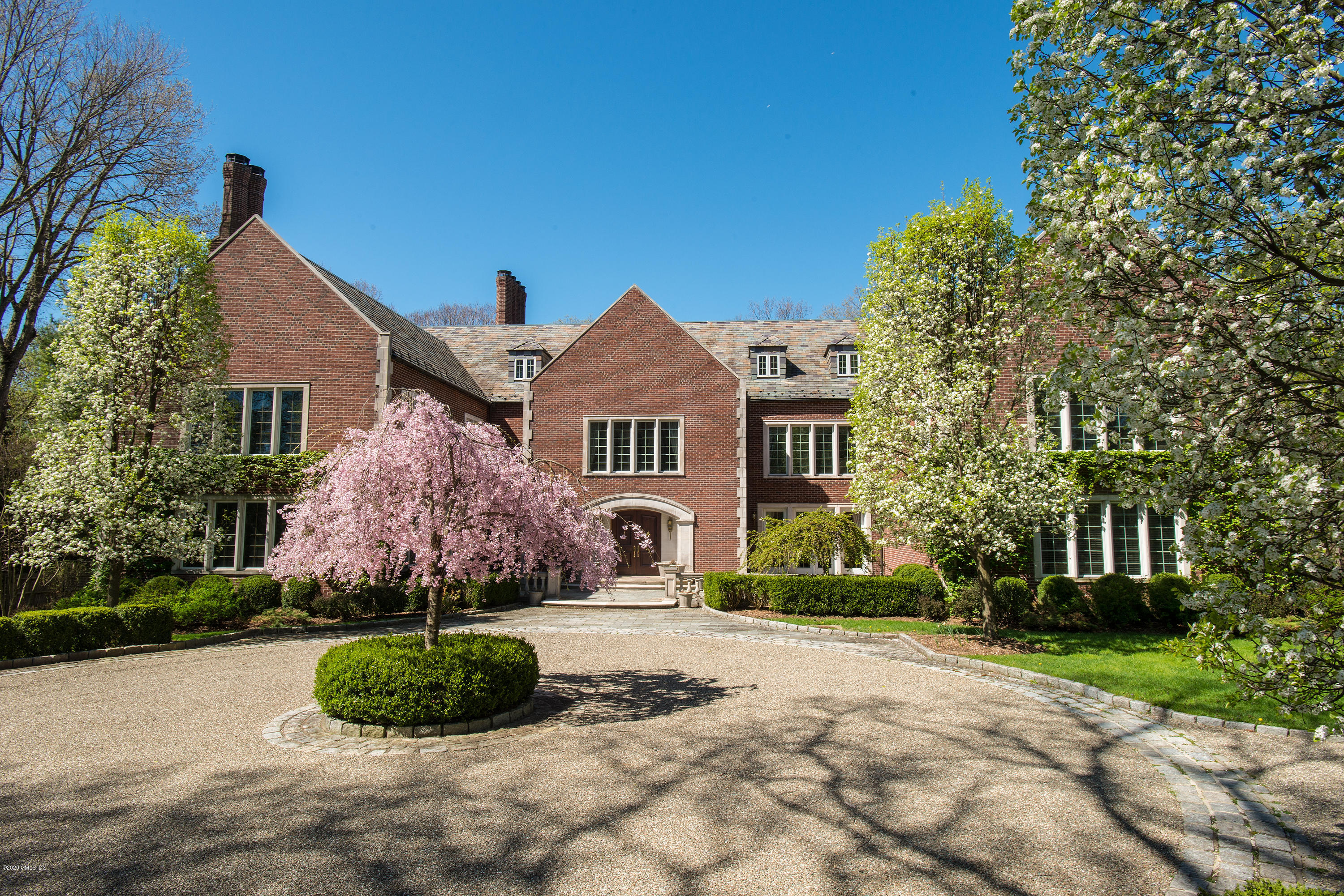 425 Taconic Road Greenwich, CT 06831 - Photo 1 of 13 FRONT