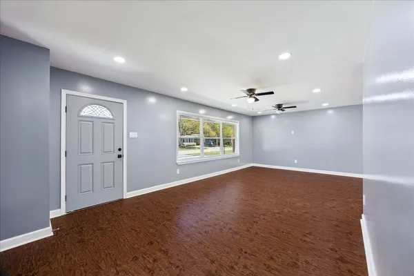 $2,700 | 8519 Hatton Street, Houston, TX 77025