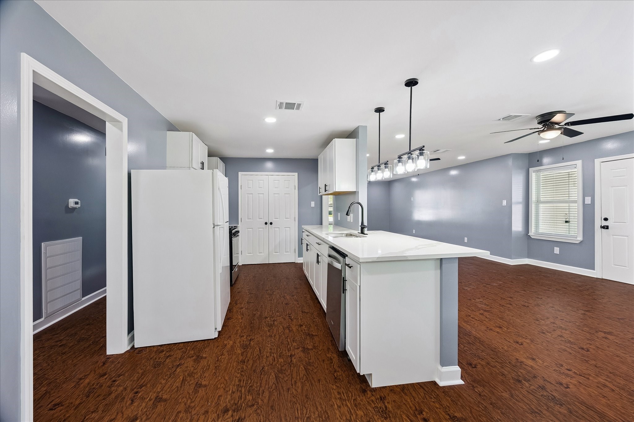 8519 Hatton Street Houston, TX 77025 - Photo 8 of 12