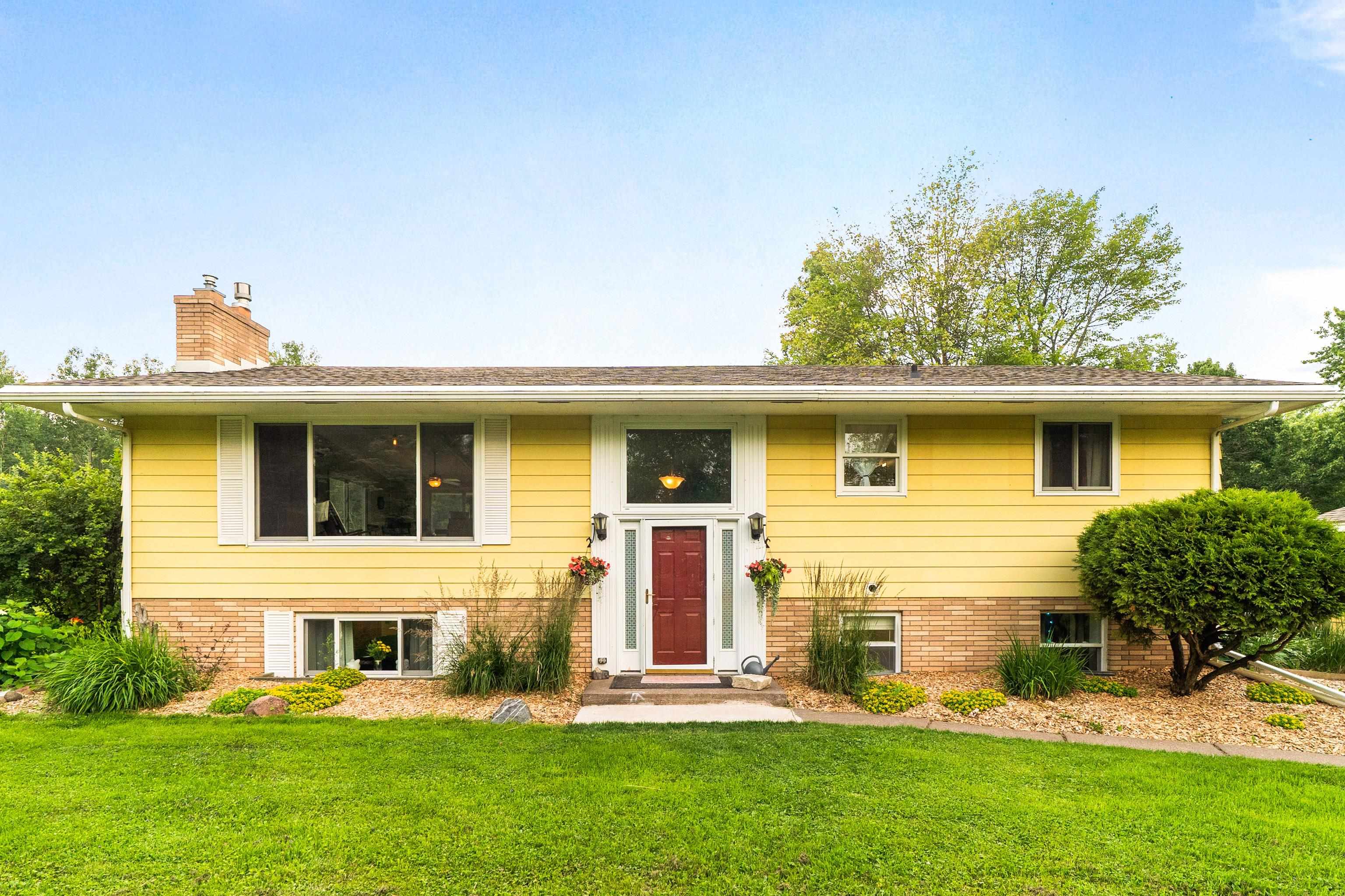 35 Flynn Street Esko, MN 55733 - Photo 1 of 41