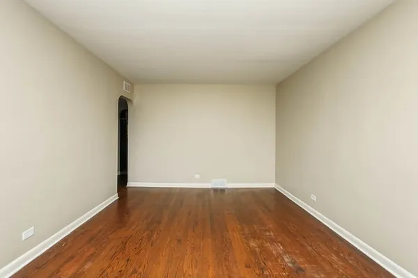 $2,445 | 10115 South California Avenue, Chicago, IL 60655