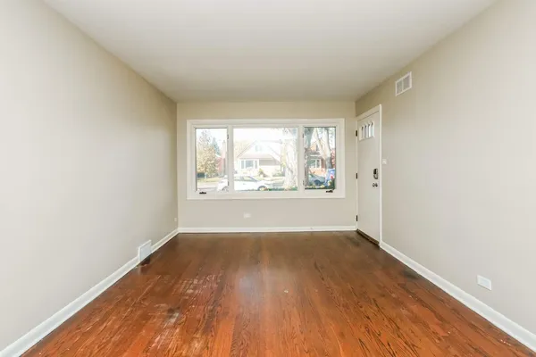 $2,445 | 10115 South California Avenue, Chicago, IL 60655