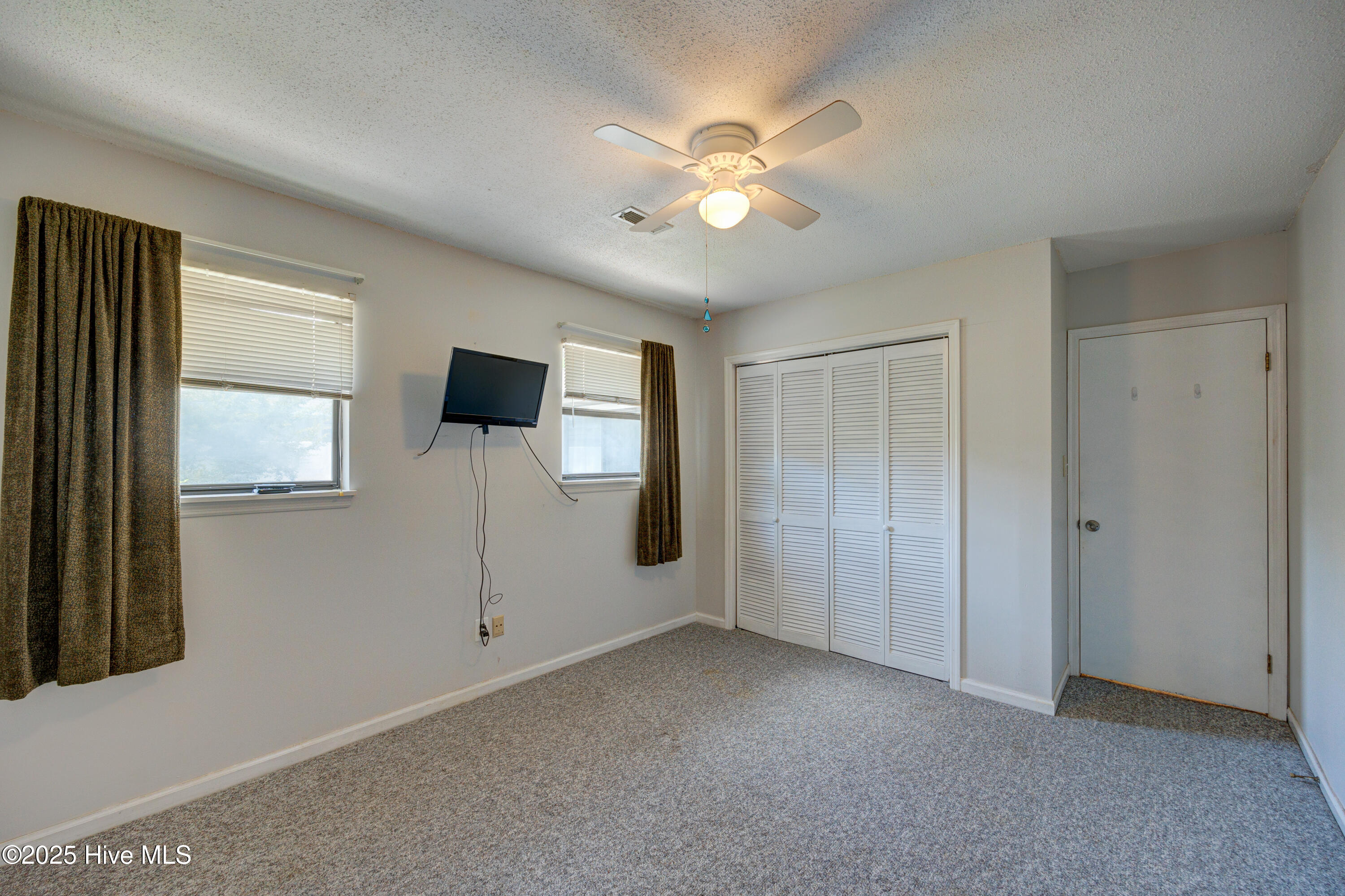 103 Holly Tree Lane Hampstead, NC 28443 - Photo 28 of 36 2nd Bedroom