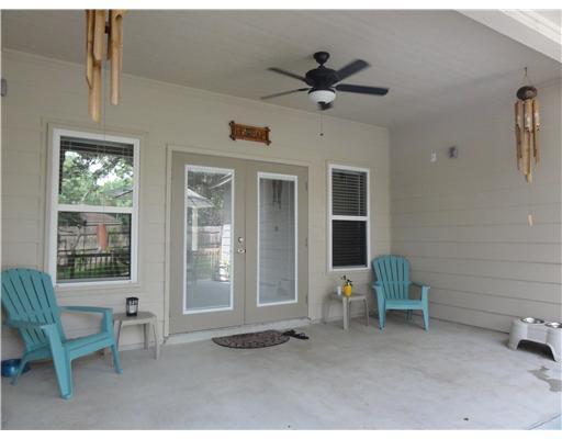 3085 Kelly Lane Ingleside, TX 78362 - Photo 8 of 10 a view of living room with furniture and windows